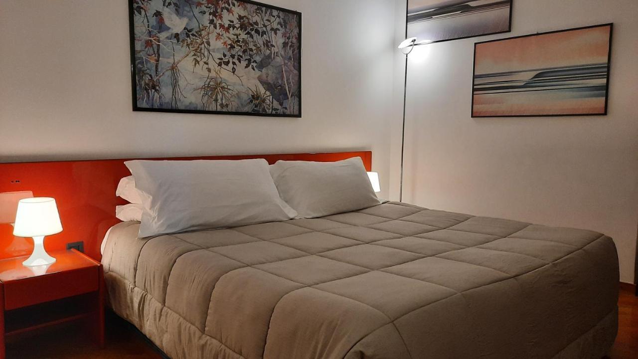 Hotel Europa Таранто Екстериор снимка